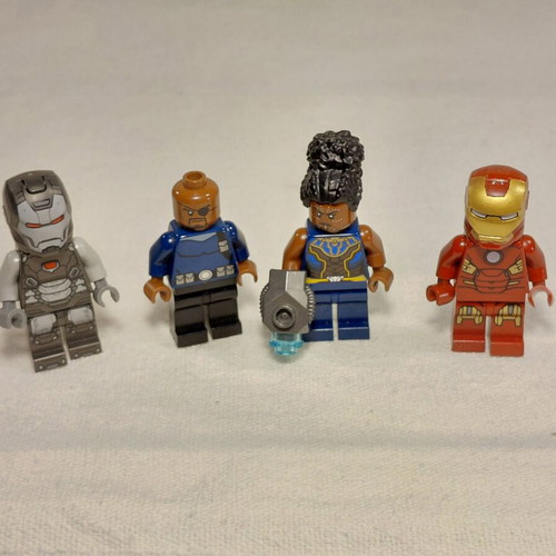 LEGO Marvel figures set