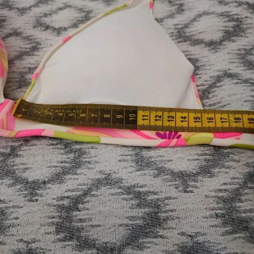 Swimwear top used, multicolor