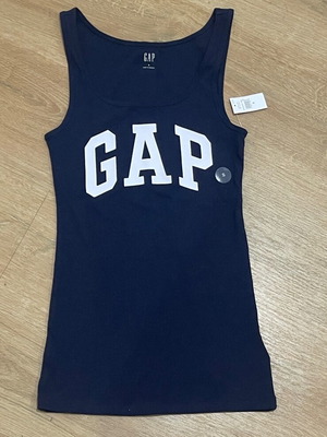 GAP new top