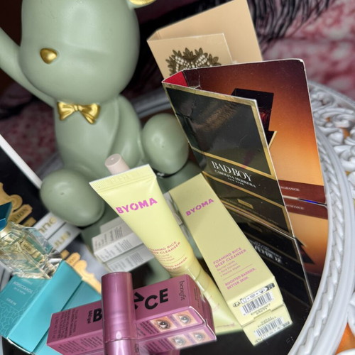 Beauty & Care Set with Perfumes, Makeup & Skincare