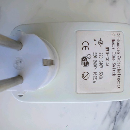 Timer socket like new