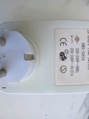 Timer socket like new