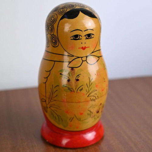 Vintage Russian Matryoshka Nesting Dolls Set of 5 Handpainted