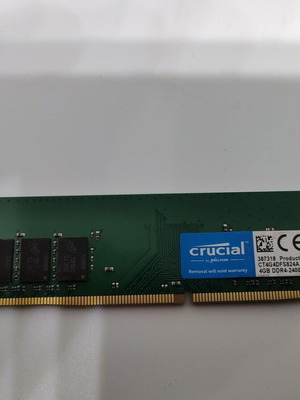 Μνήμη RAM Crucial 4GB DDR4 2400MHz σαν καινούργιο