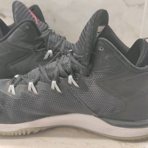 Jordan sneakers size 47 like new, black and gray shoes