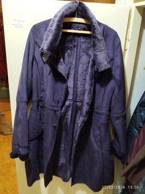 Purple synthetic suede coat with fur size Medium like new