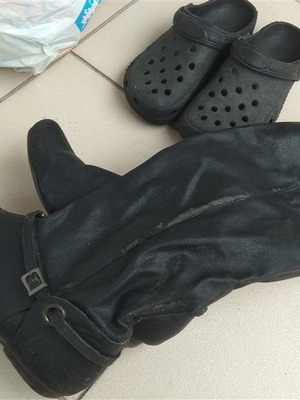 Boots size 38 and flip-flops size 36 used, black