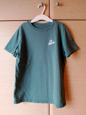 H&M Kids T-shirt like new, green and turquoise, size 140 cm