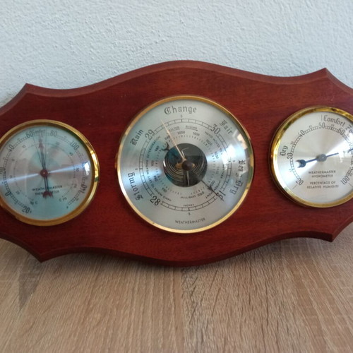 Wooden wall-mounted Weathermaster weather station vintage, used