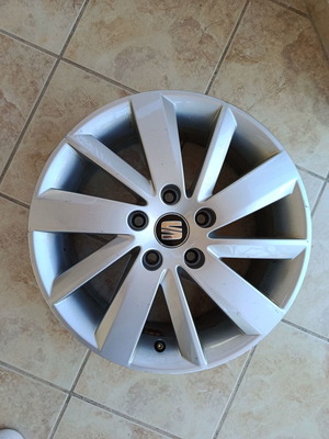 Seat Leon alloy wheels 5x112 16 inches set of 4 used, one cracked