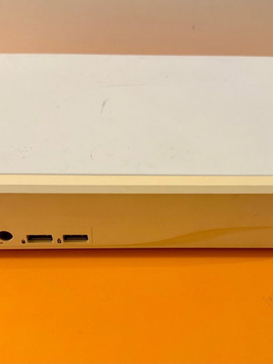Aver recording device used with multiple camera ports
