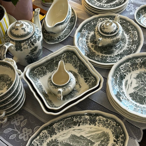 Villeroy&Boch Burgenland porcelain dinnerware set, green
