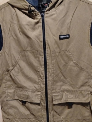 Grant Sleeveless Light Jacket like new for ages 9-11