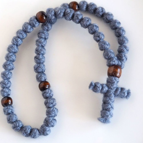 Woolen pocket komboskini with 50 knots and wooden beads, new