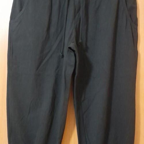 Capri sweatpants women's black like new, size S