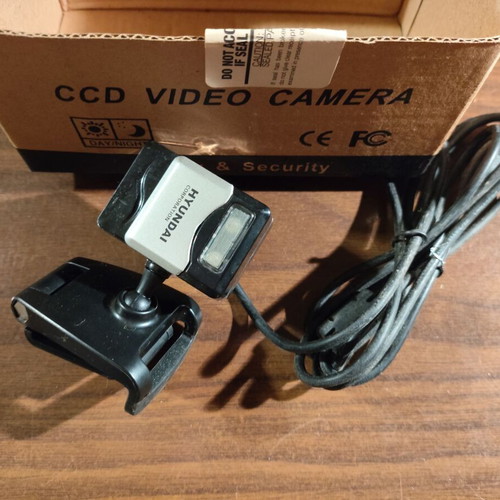 Hyundai CCD security camera used with power supply