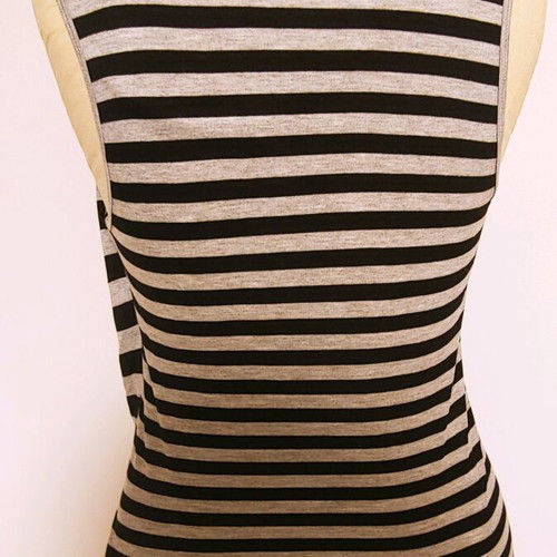 Karen Millen draped striped summer blouse size 12 like new, grey