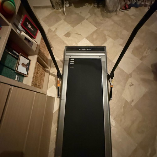 Mega Fitness Slim Line Series treadmill like new, foldable