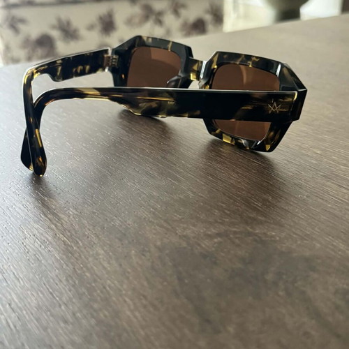 Zeiss handmade tortoise sunglasses like new