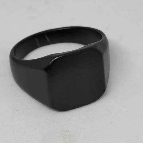 Men's ring black geometric design size 12 like new