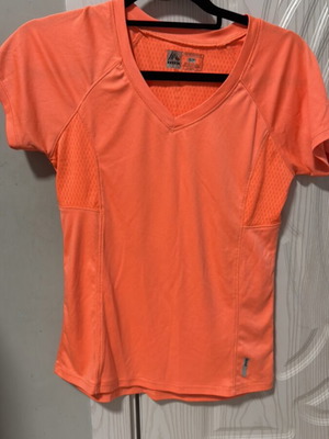 Reebok sports t-shirt like new, size S
