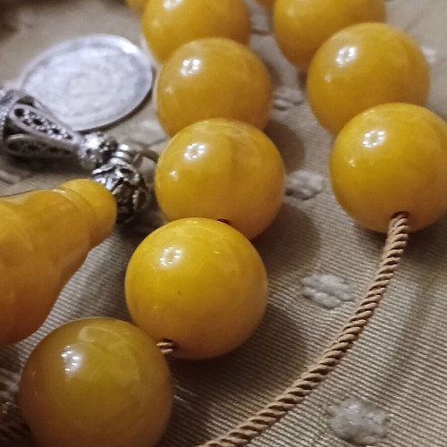 Bakelite Mastic Worry Beads used with vintage metal elements
