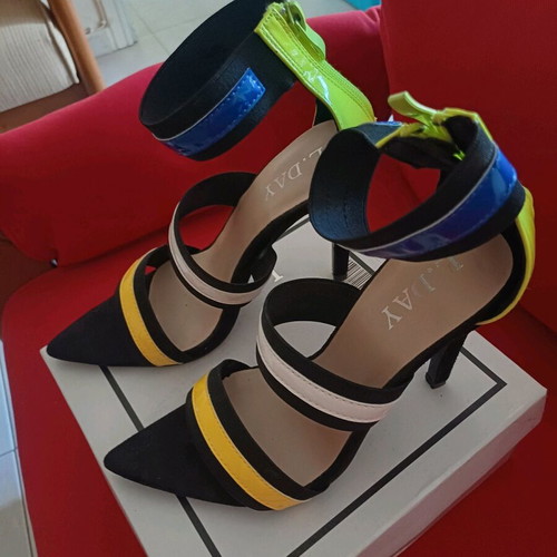 Women's sandals