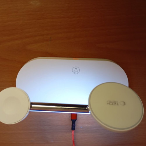 Tech Protect 3-in-1 wireless charger with light