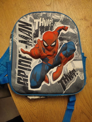Τσαντάκι νηπιαγωγείου Spiderman μεταχειρισμένο, ελαφρώς φθαρμένο