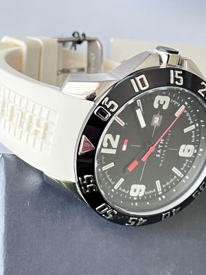 TOMMY HILFIGER 1790986