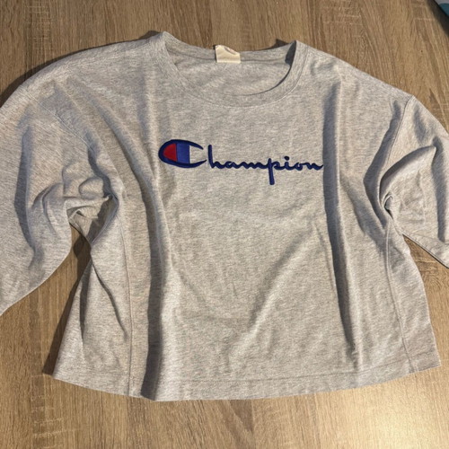 Champion oversized crop top medium like new, gray
