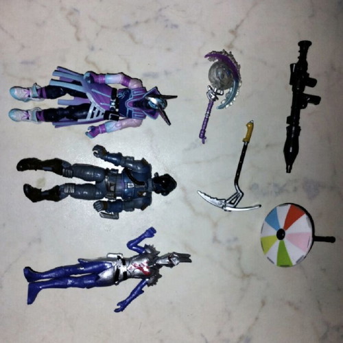 Fortnite figures like new, all together