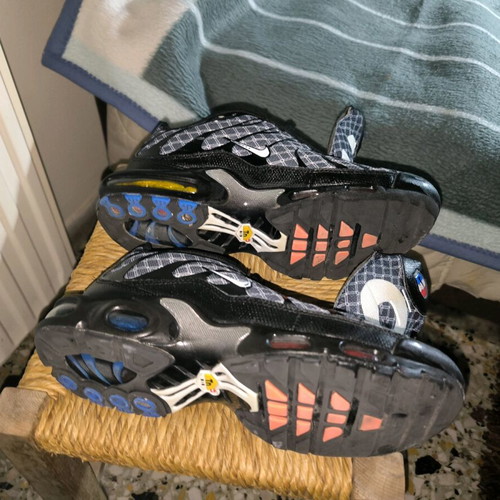 Nike Air Max Plus Tn Tuned Saint Denis 93 used, size 44, black sneakers