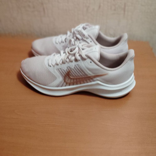 Nike sports sneakers new, size 42