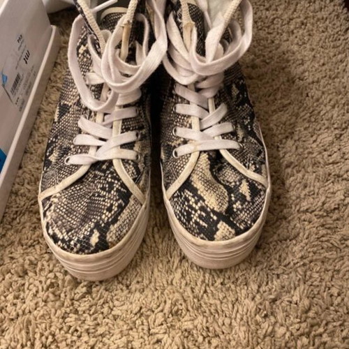 Platform sneakers Jeffrey Campbell like new, snake effect, size 41