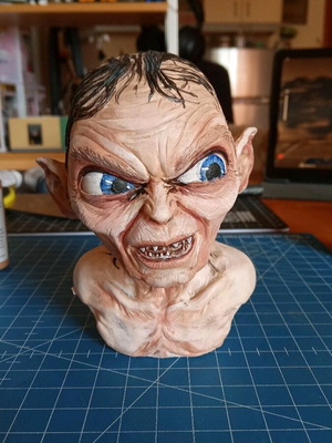 3D printed Gollum bust new, from Lord of the Rings, handpainted