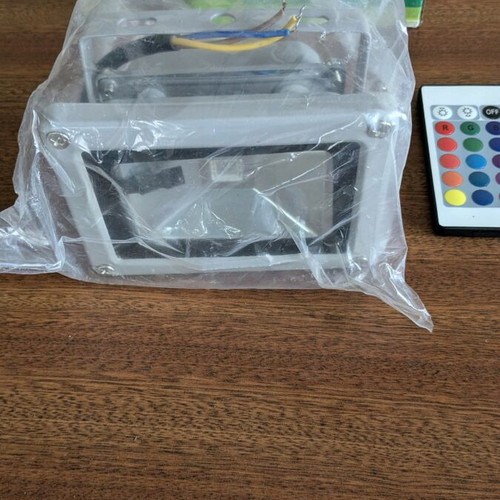 Led RGB 10 watt waterproof floodlight with remote control like new