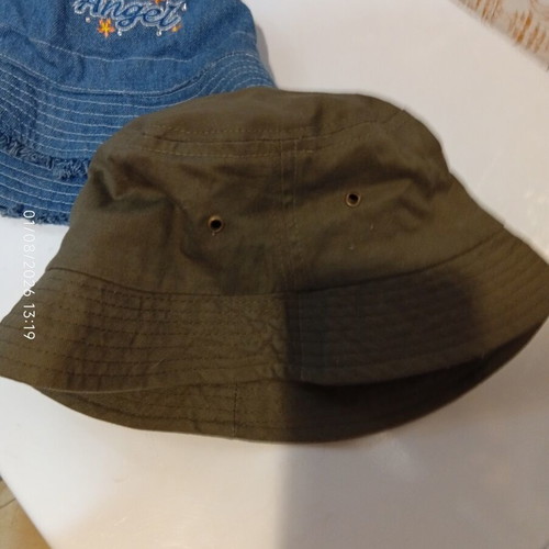 Two children's hats like new, sizes 52 and 56