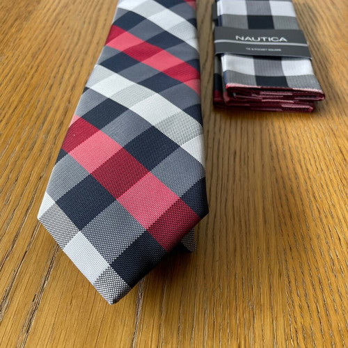 Nautica tie and pocket square set new checkered blue, red