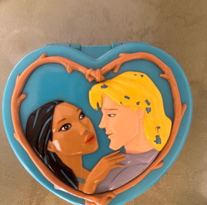 Polly Pocket Disney 1995 Pocahontas Play set 2