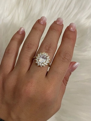 Sun ring size 7 new, gold color