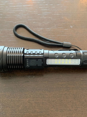 Φακός LED επαναφορτιζόμενος με zoom και φόρτιση USB-C