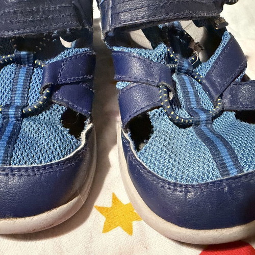 Columbia summer sandals size 32 used, blue