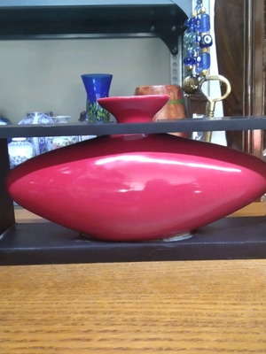 Decorative tabletop vase used 12x29x8 cm