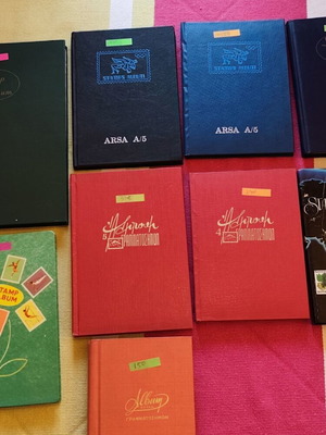 Stamp collection mint condition, 9 albums, 3,000+ worldwide stamps