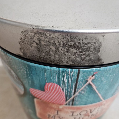 Metal pedal bin like new, 25 liters
