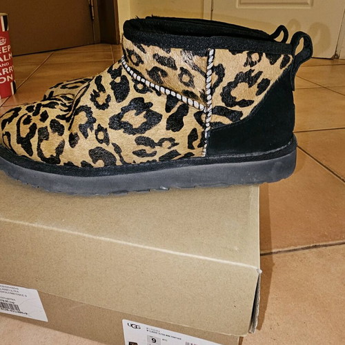Ugg boots used, size 40, black and brown