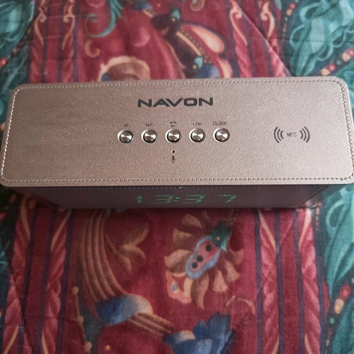 Navon Radio Clock with Bluetooth and NFC like new