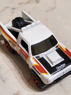 Hot Wheels Dodge D100 2018 σαν καινούργιο