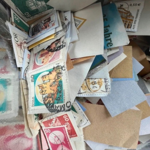 Stamps like new, pack of 100 pieces